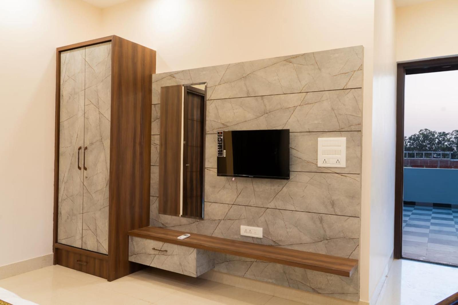 Green Galaxy Villa Amritsar Buitenkant foto