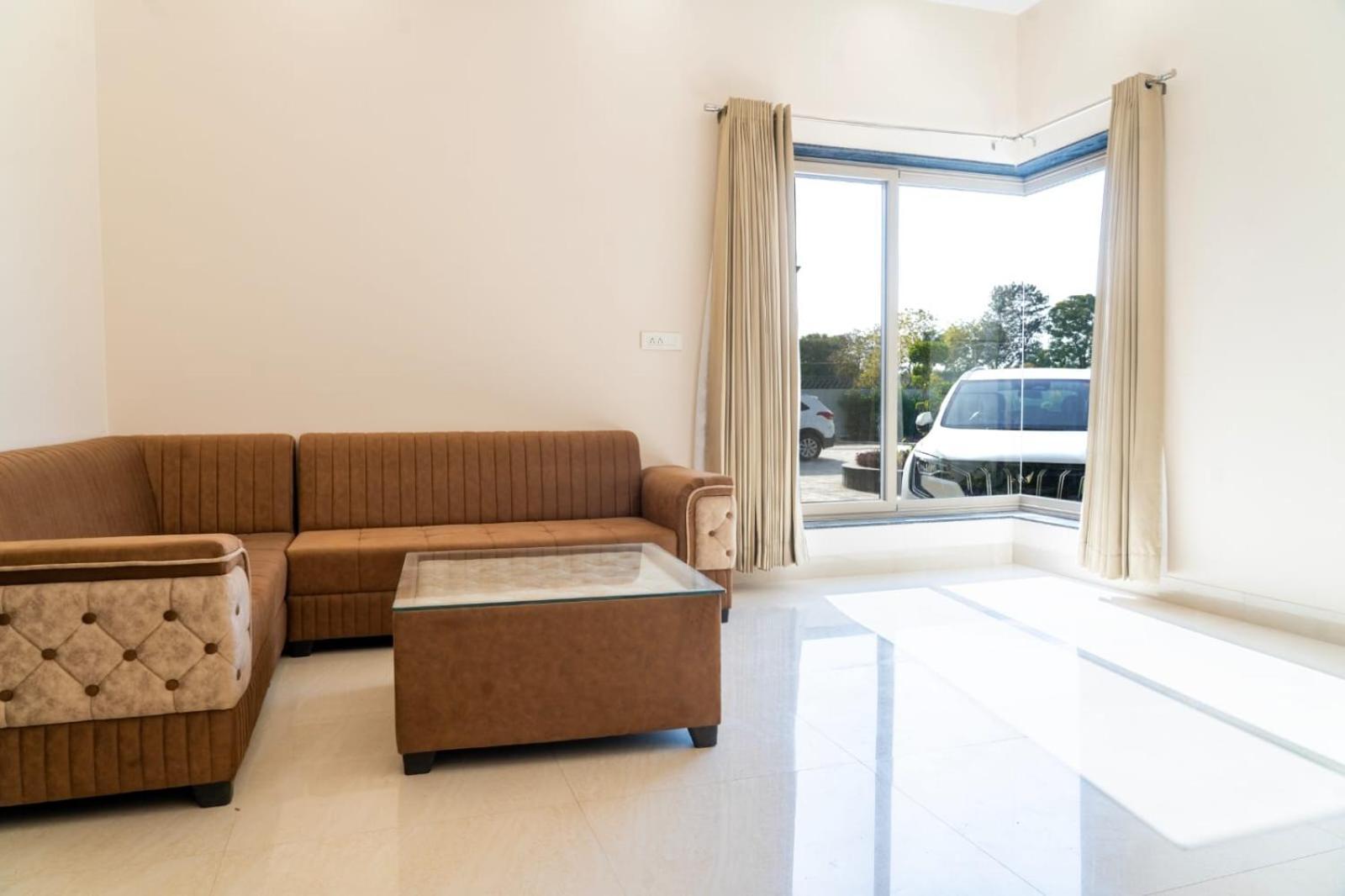 Green Galaxy Villa Amritsar Buitenkant foto