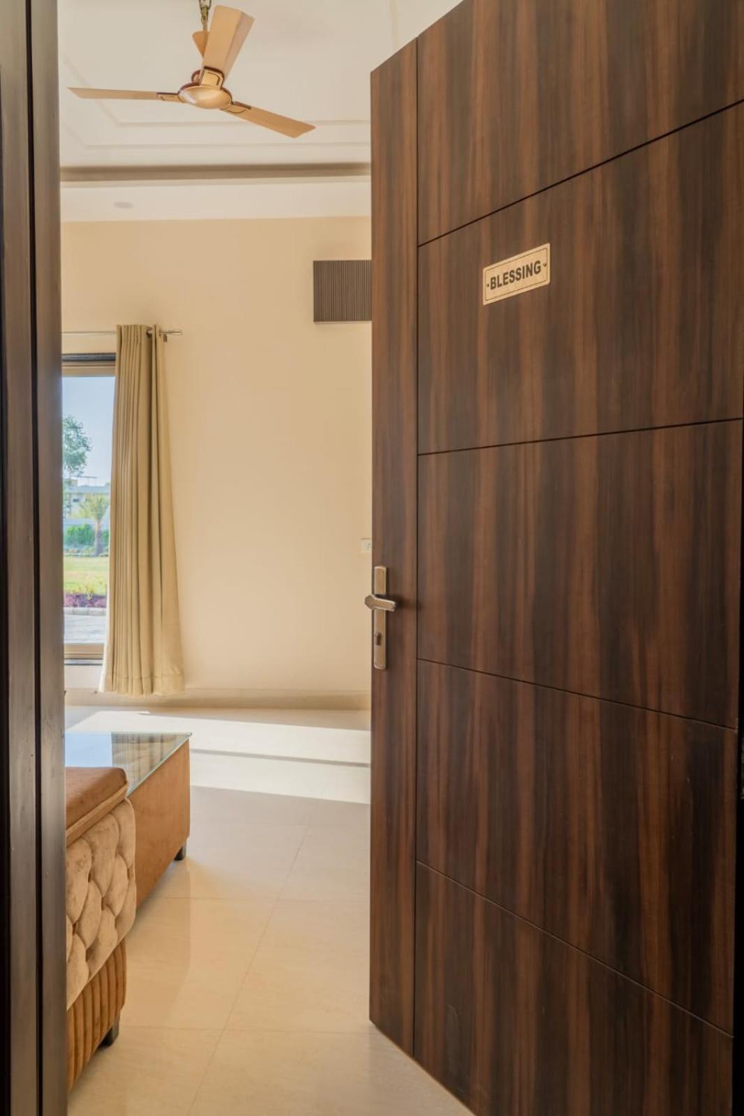 Green Galaxy Villa Amritsar Buitenkant foto