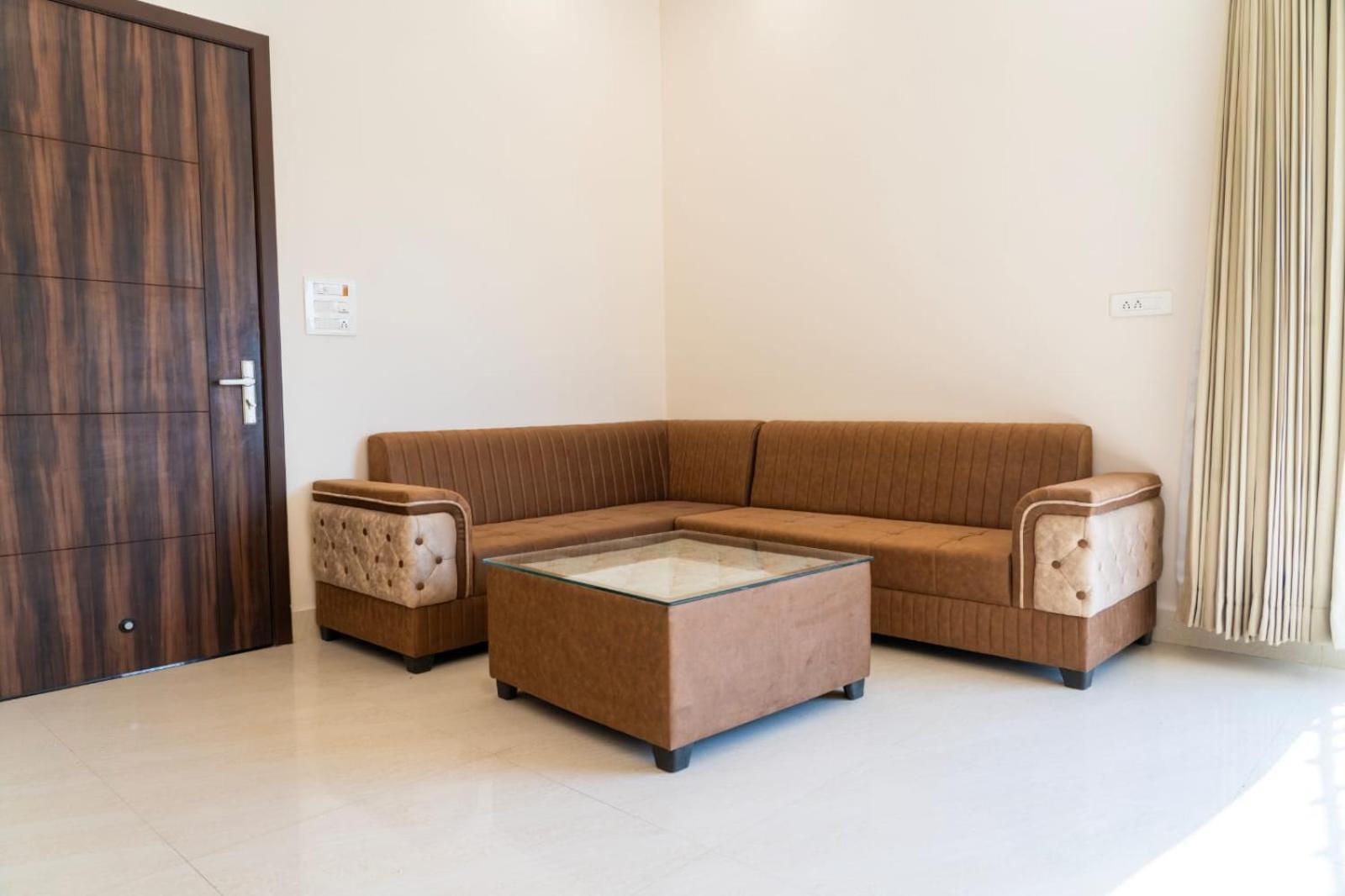 Green Galaxy Villa Amritsar Buitenkant foto